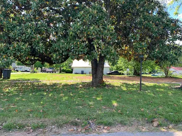 102 Roosevelt St, Franklin, KY 42134