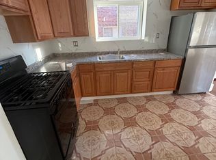 22 Paerdegat 12th St APT 3, Brooklyn, NY 11236