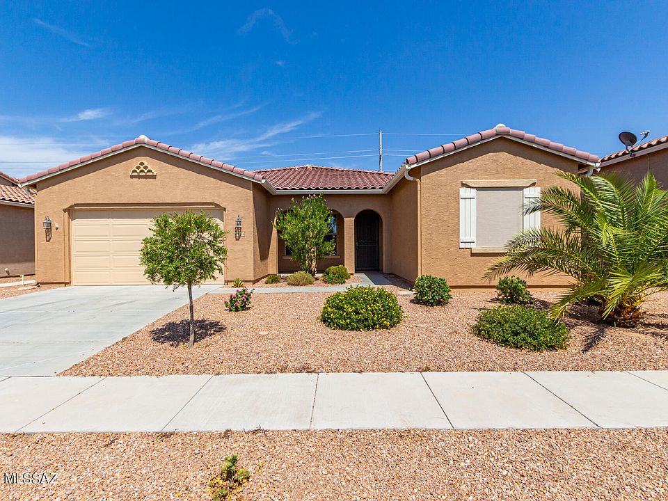 1st image of 458 N Agua Fria Ln