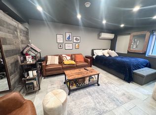 2633 14th St, Long Island City, NY 11102