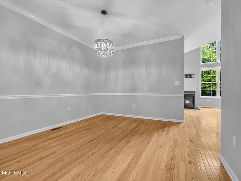 10 Deepwater Cir — Photo 4