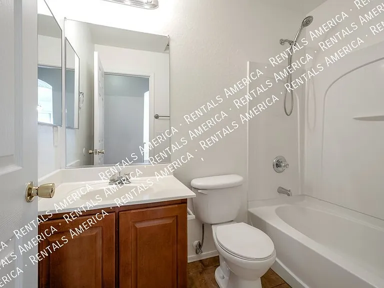 1448 E Saguaro Trl — Photo 11