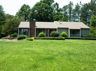 9099 Hillsville Rd, Trinity, NC 27370