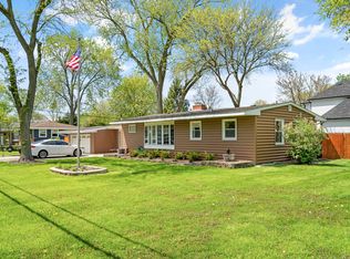 150 W 74th St, Burr Ridge, IL 60527