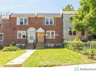 132 Golf Rd, Darby, PA 19023