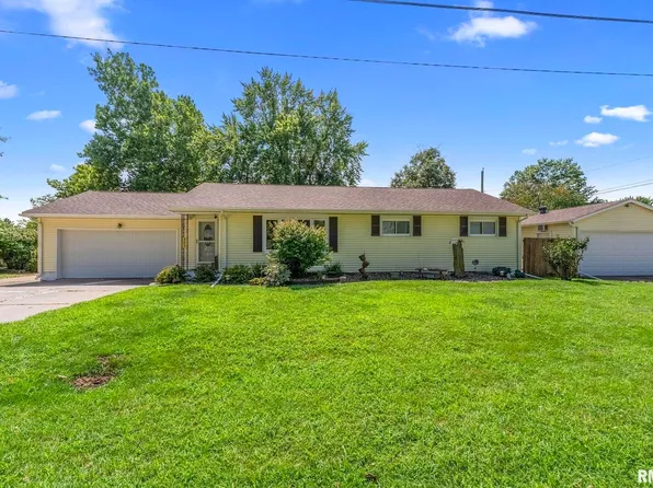 302 7th Ave, Colona, IL 61241