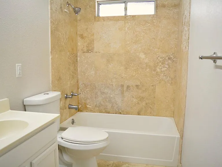 10 Ash Ave #B — Photo 11