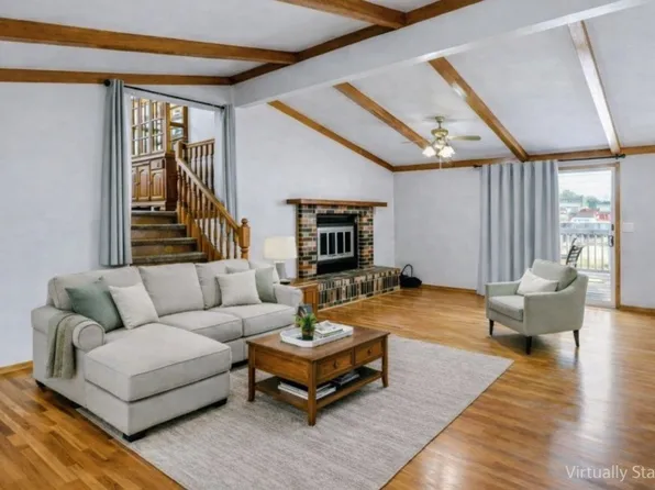 109 S West Ave, Lacona, IA 50139