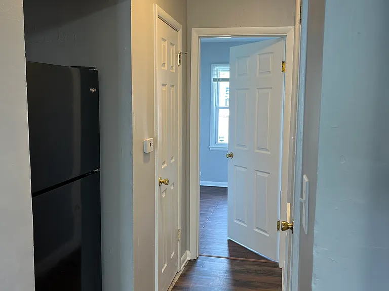 628 N Oxford St — Photo 7
