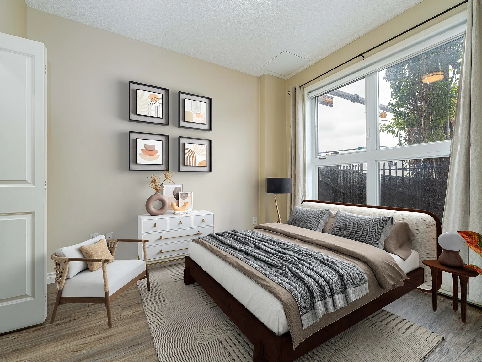 2 bed, 756 sqft, $1,300 — Photo 2