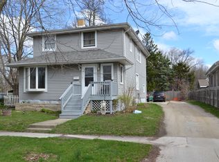 813 Richmond St, Joliet, IL 60435