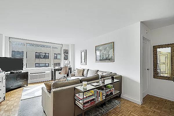 1st image of 130 W 67th St #10J