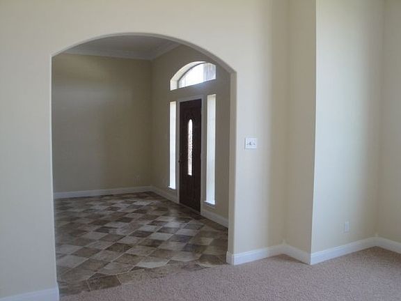 5th image of 1126 Newcastle Dr