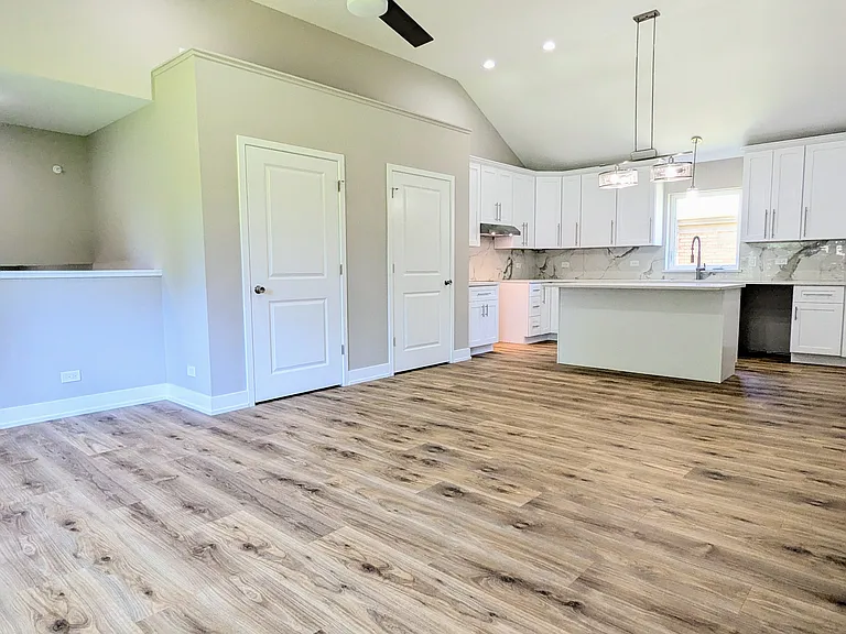 21359 W Starry Ln — Photo 4