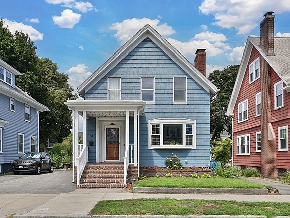 2nd image of 34 Basset St