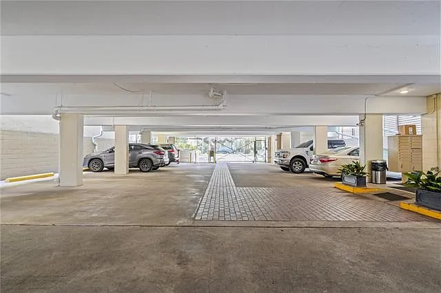 1430 Jackson Ave #205 — Photo 4