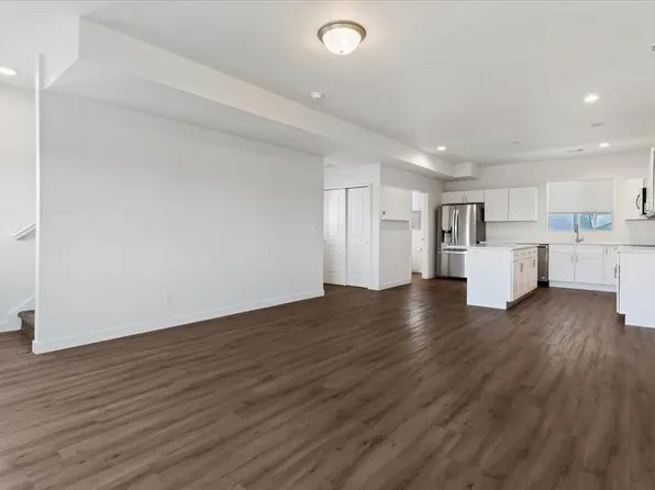 238 W Paramount Ave, Salt Lake City, UT 84115