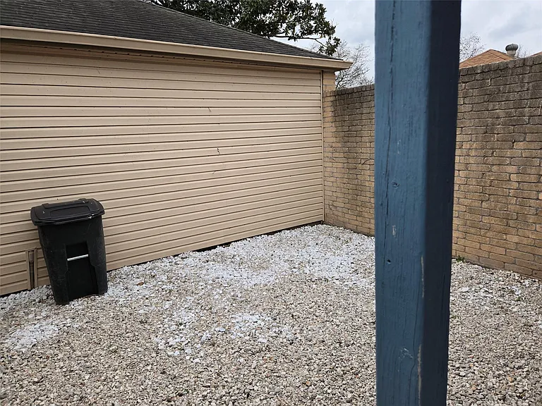4111 Knoll Glen Dr — Photo 13