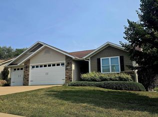 1106 Arbor Trace Dr, Oskaloosa, IA 52577