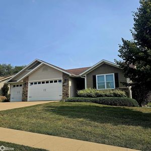 1106 Arbor Trace Dr, Oskaloosa, IA, 52577