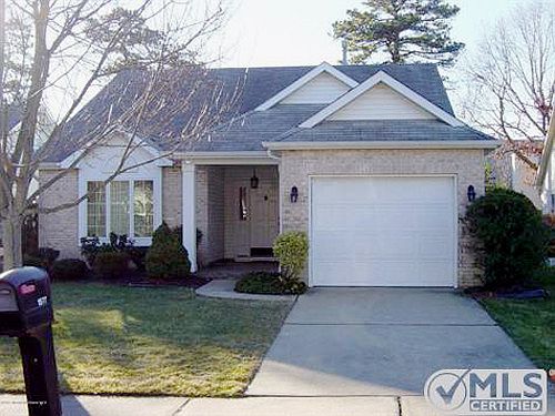 1st image of 1577 Sweetbay Dr