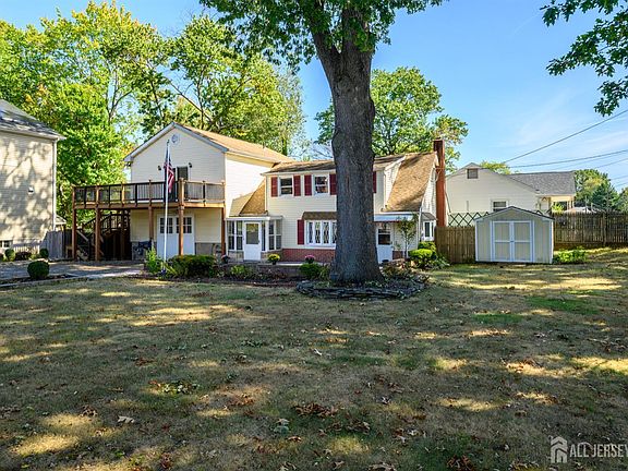 5th image of 65 Orange St