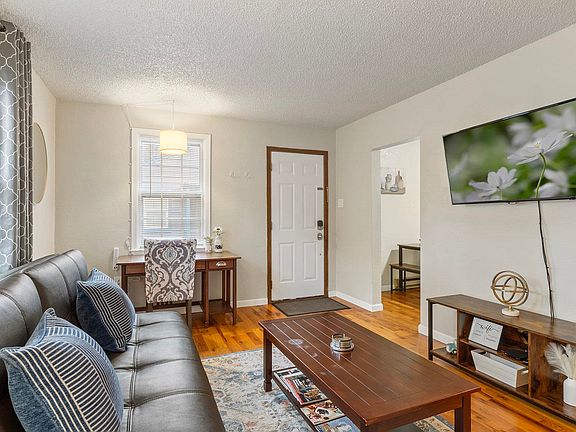 5th image of 3103 W 13th Ct #3105