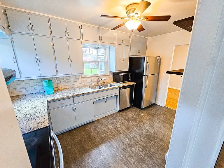 6024 Hillside Avenue East Dr — Photo 9