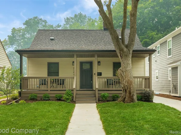 223 N Alexander Ave, Royal Oak, MI 48067