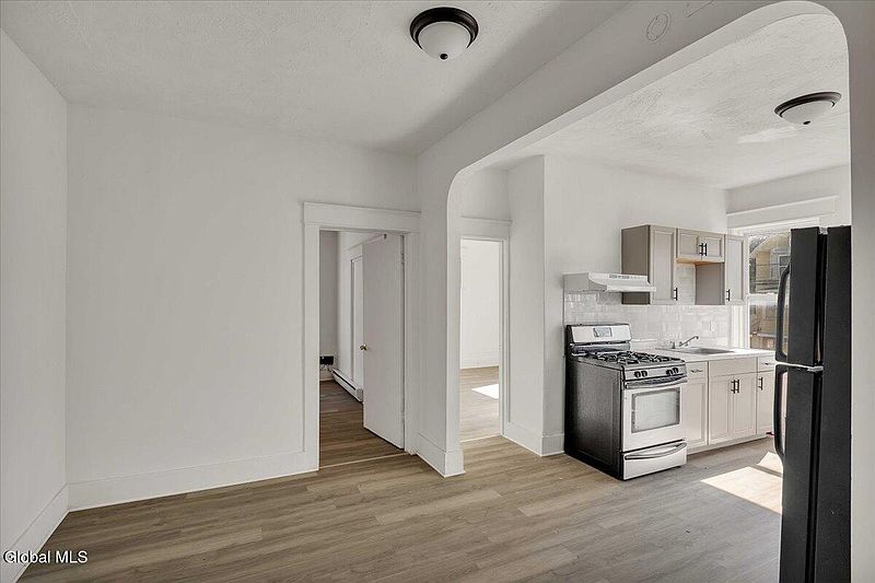 2nd image of 1697 Van Vranken Avenue