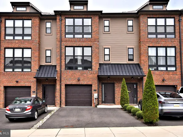 6 Sienna Pl, Feasterville, PA 19053