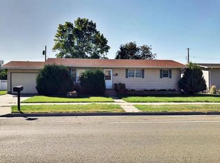 1417 6th Ave W, Williston, ND 58801