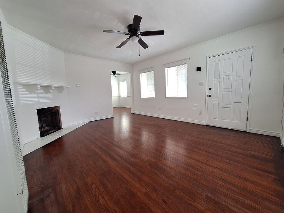 1st image of 11256 Victory Blvd