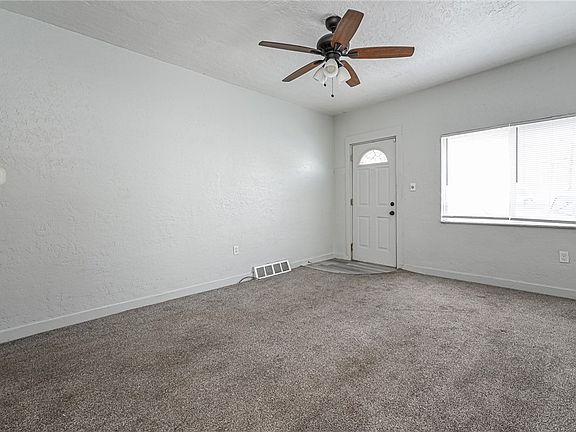 4th image of 454 North Ave