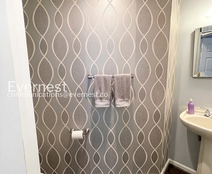 8353 Middle Ruddings Dr — Photo 29