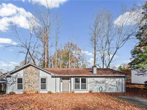 5341 Woodbin Dr, Norcross, GA 30093
