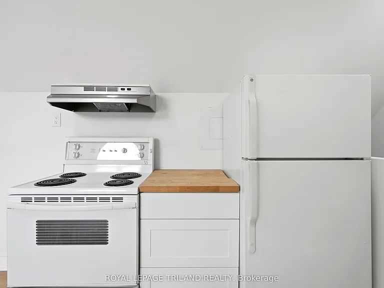 84 Smith St #2 — Photo 4