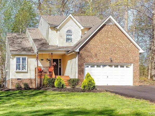 4607 Edenton Pl, Chester, VA 23831