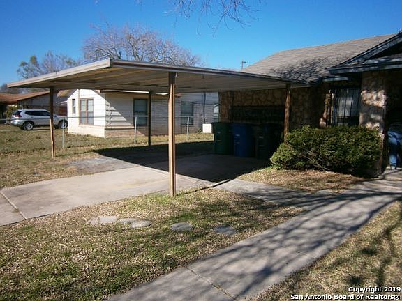 3rd image of 7131 Westlyn Dr