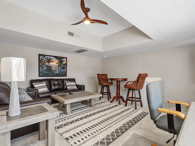 48 Pebble Beach Dr — Photo 26