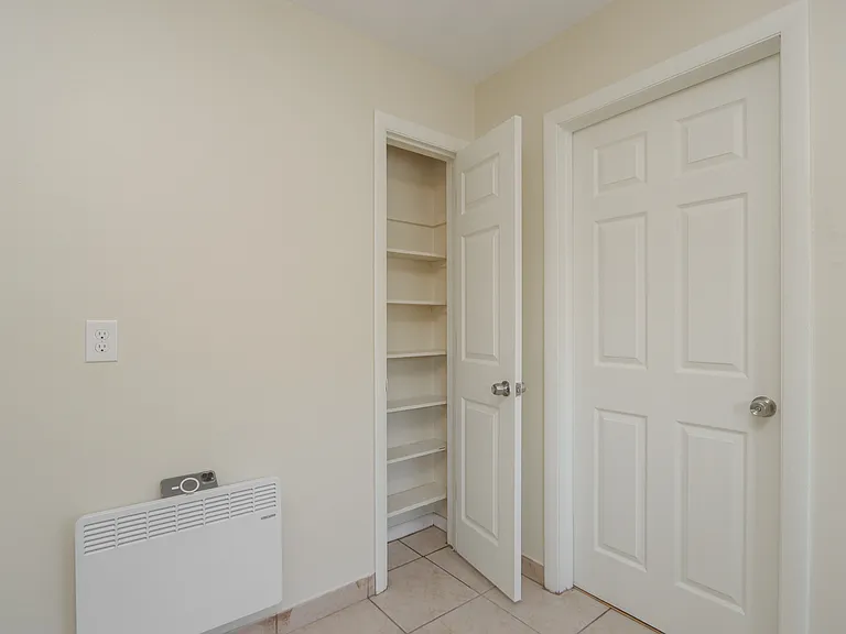 323 Montcalm St #L — Photo 16