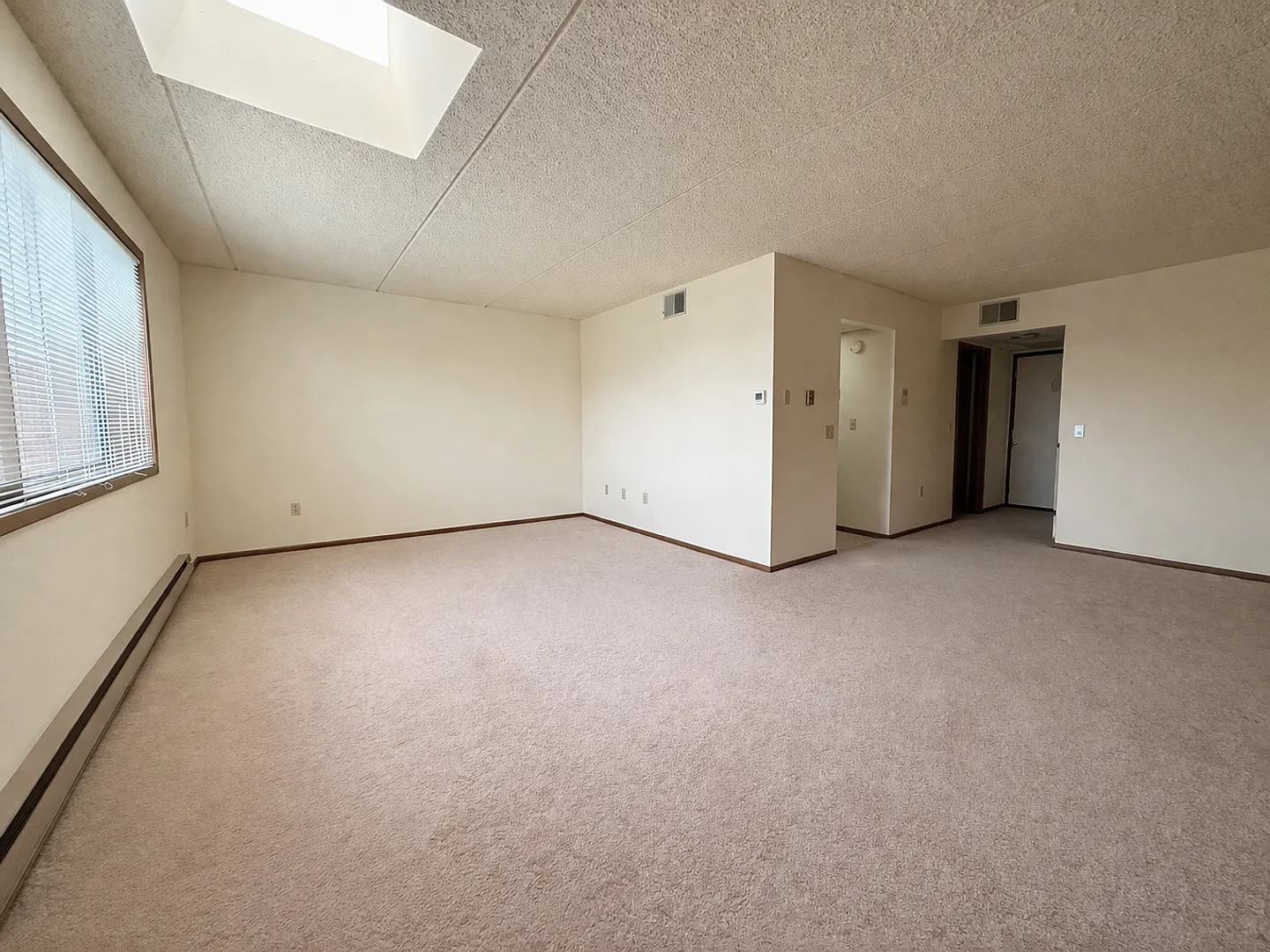 Wingra West Apartments — Photo 2