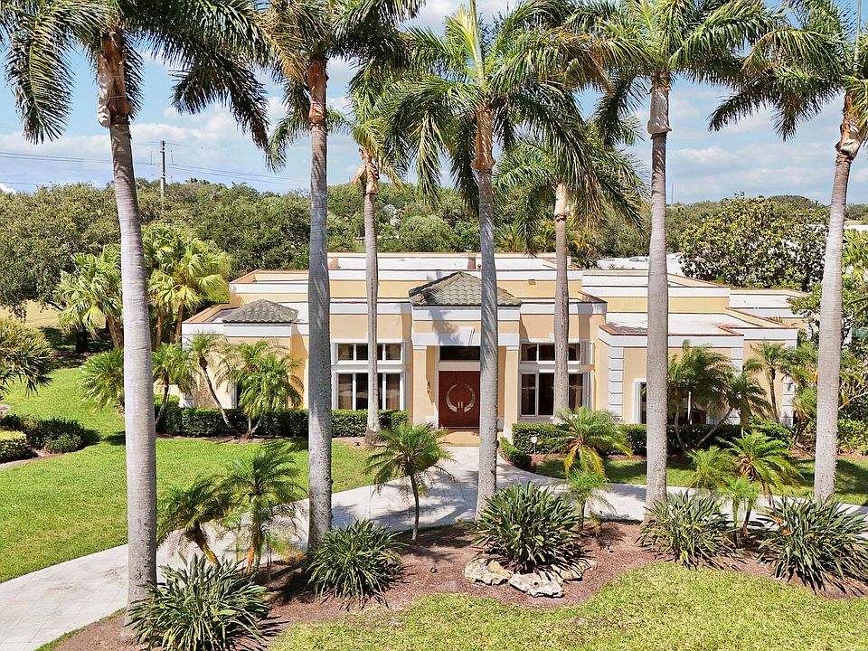 1st image of 171 Spyglass Lane