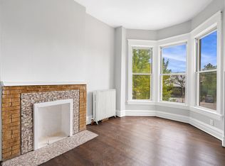 322 Lake St #2F, Oak Park, IL 60302