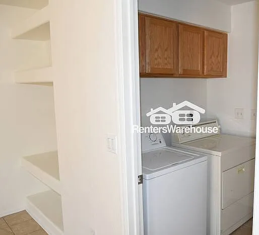 10426 W Oregon Ave — Photo 18