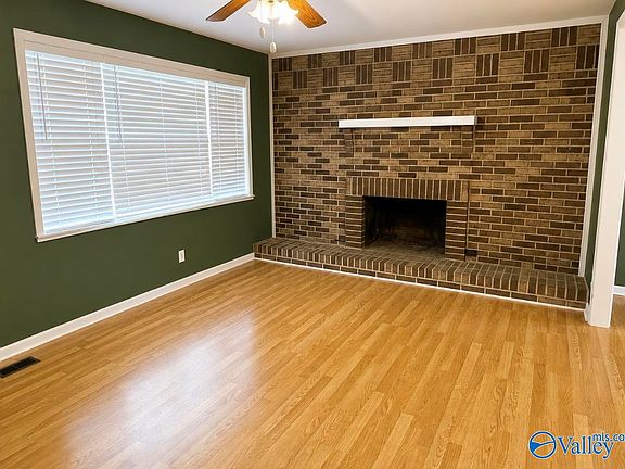 5th image of 1007 Nelson Rd