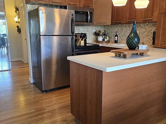 3rd image of 5544 E Lake Dr #76-D