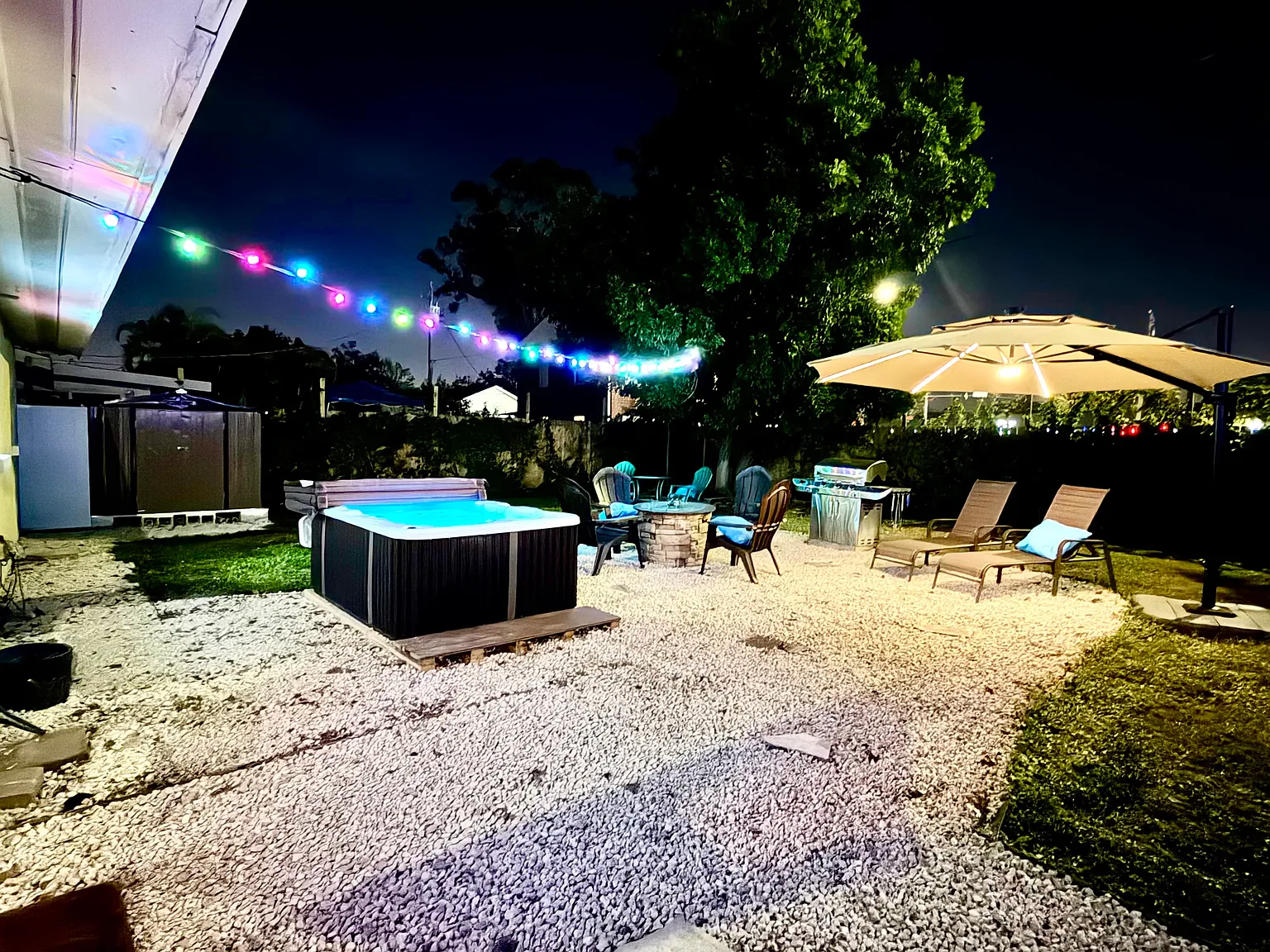 2 bed, 1.5 bath, 919 sqft, $3,500 — Photo 2