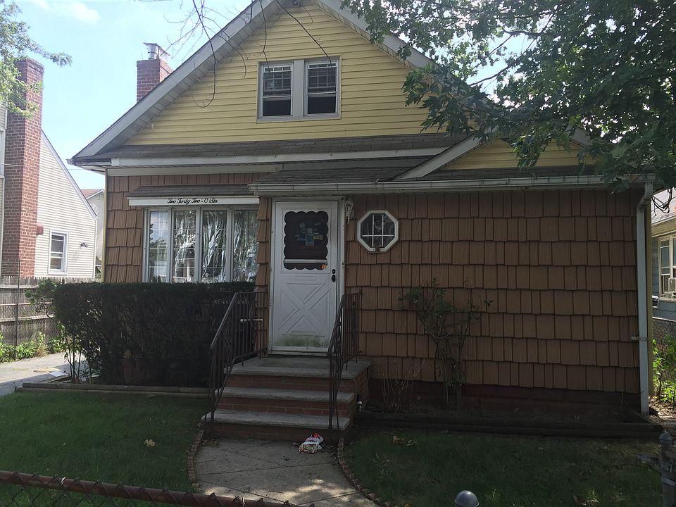 1st image of 242-06 136th Ave