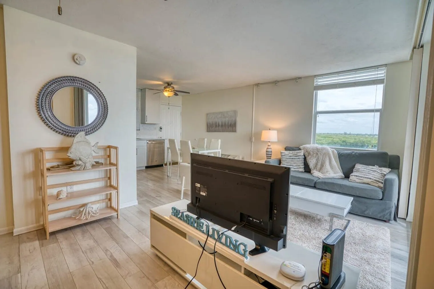 1 bed, 1.0 bath, 398 sqft, $3,059 — Photo 2